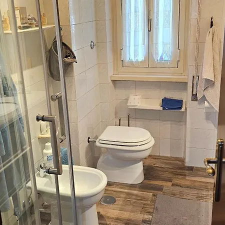 House Apartment *